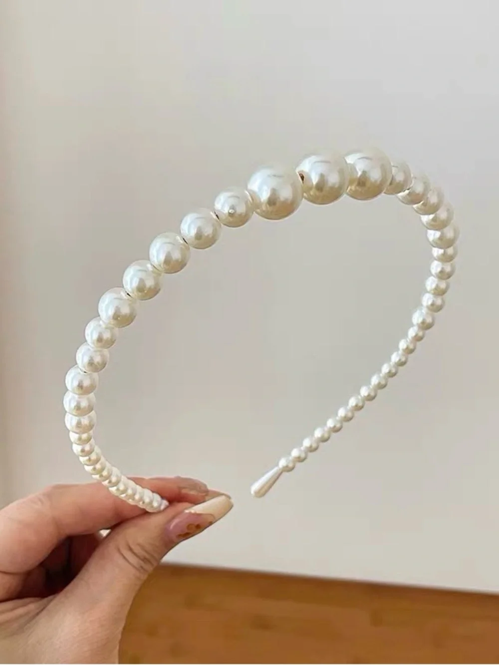 Vintage Pearl Beaded Headband - Ivory White